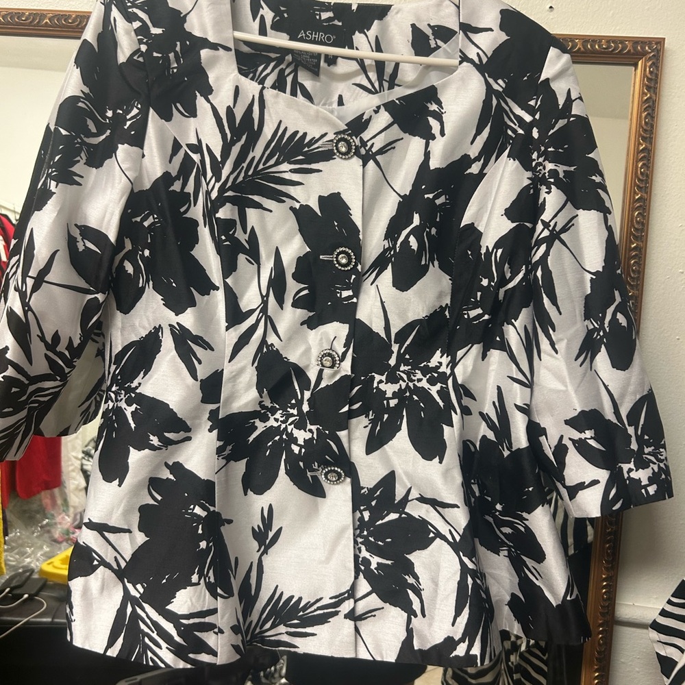 Ashro Monochrome Floral Button Down Shirt